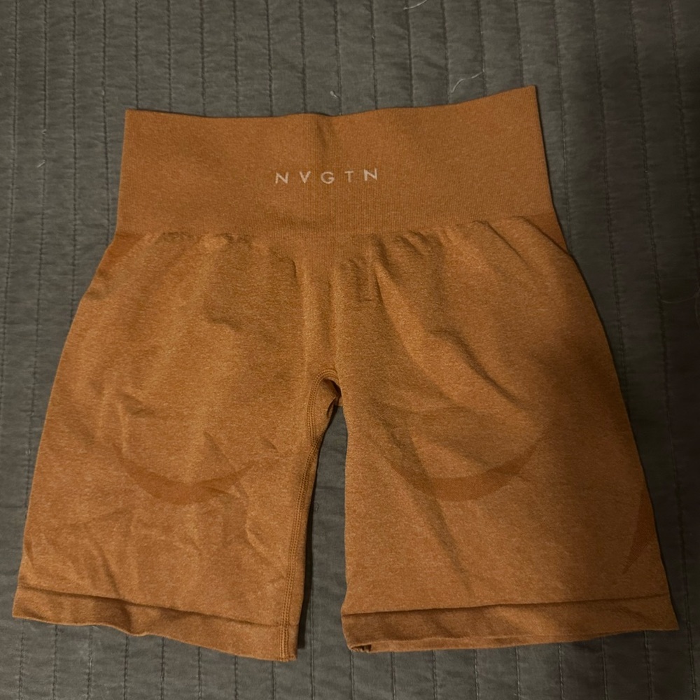 nvgtn contour shorts